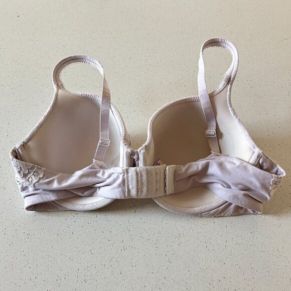Victoria's Secret Body by Victoria Cream Lace Overlay Bra Underwire Push Up 38D - Picture 3 of 5